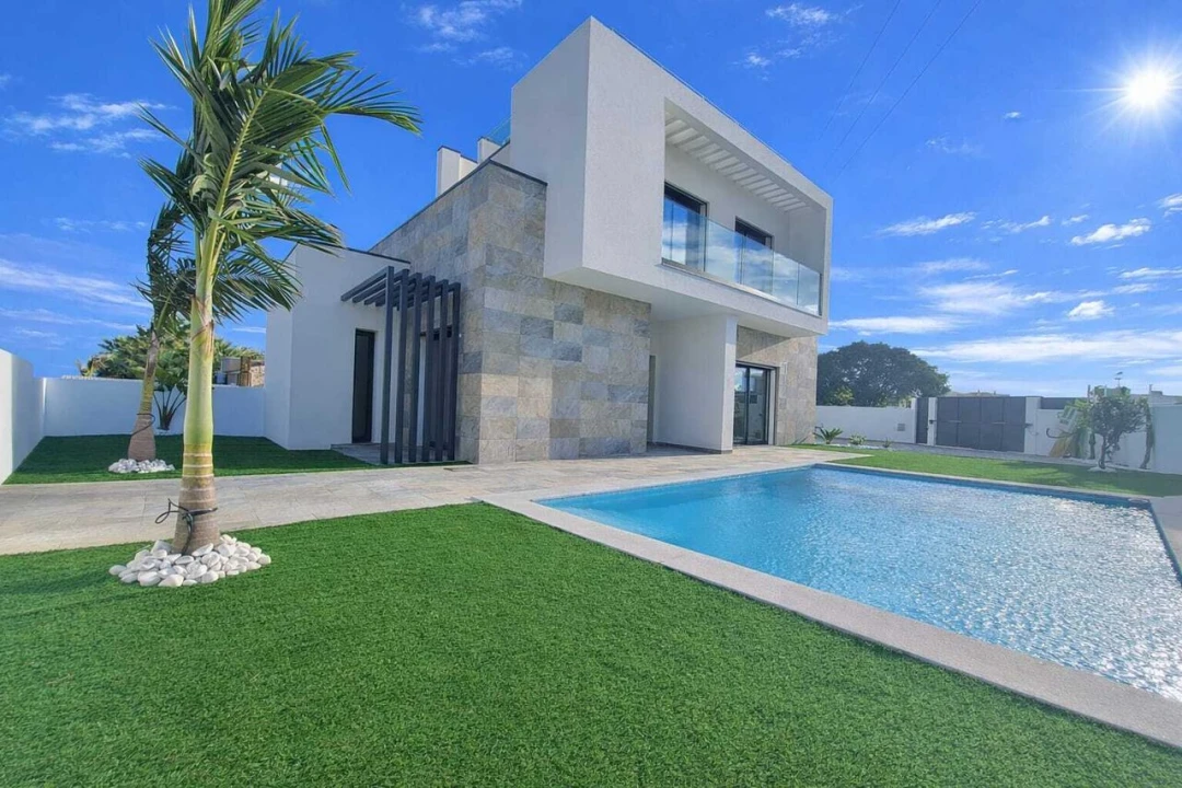 Moradia T2 para Venda em Armação de Pera Foto 2