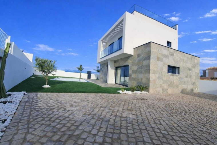 Moradia T2 para Venda em Armação de Pera Foto 4