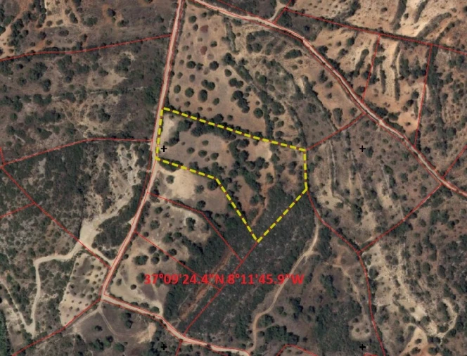 Terreno para Venda em Paderne
