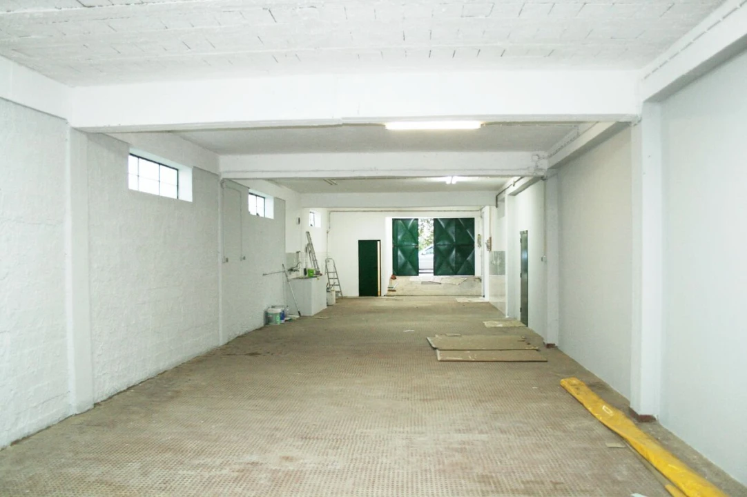 Armazém para Venda em Alcantarilha e Pêra Foto 12