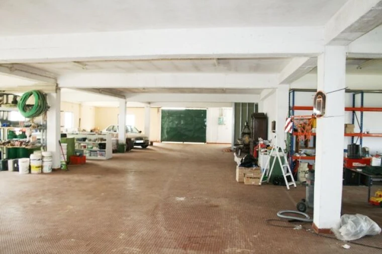 Armazém para Venda em Alcantarilha e Pêra Foto 5