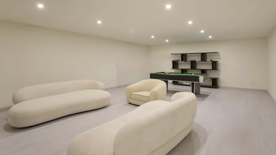 Moradia T4 para Venda em Almancil Foto 13