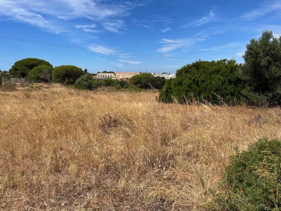 Terreno para Venda em Albufeira e Olhos de Água Foto 14