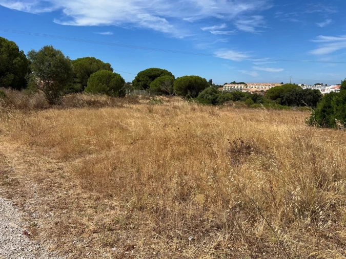 Terreno para Venda em Albufeira e Olhos de Água Foto 4