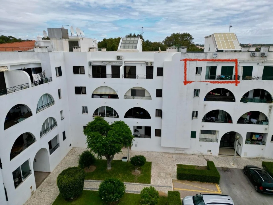 Apartamento T1 para Venda em Guia Foto 22