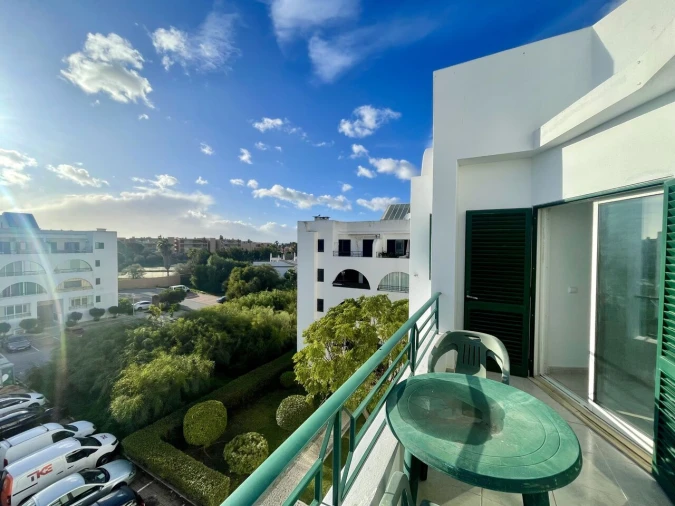 Apartamento T1 para Venda em Guia Foto 17