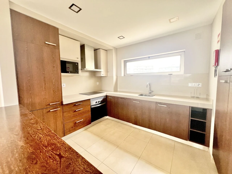 Apartamento T1 para Venda em Portimão Foto 7