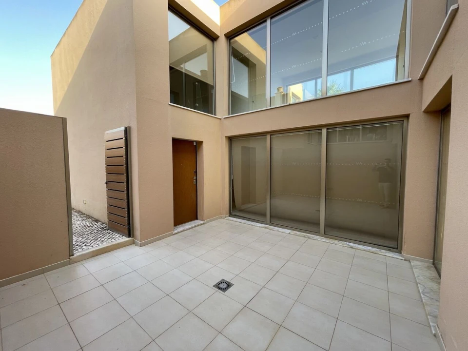 Moradia T4 para Venda em Guia Foto 2