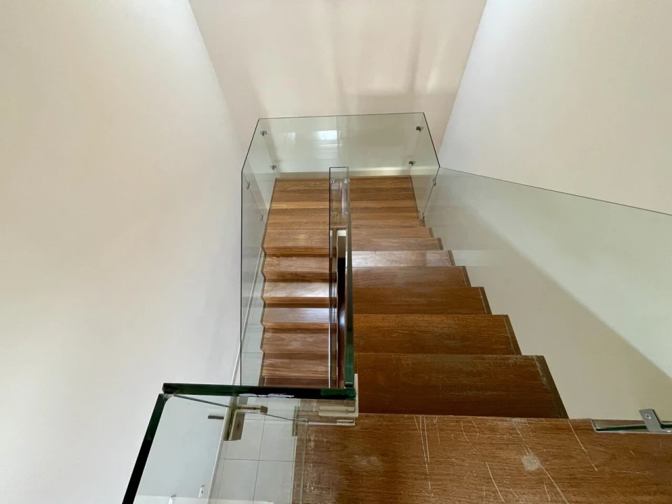 Moradia T4 para Venda em Guia Foto 14