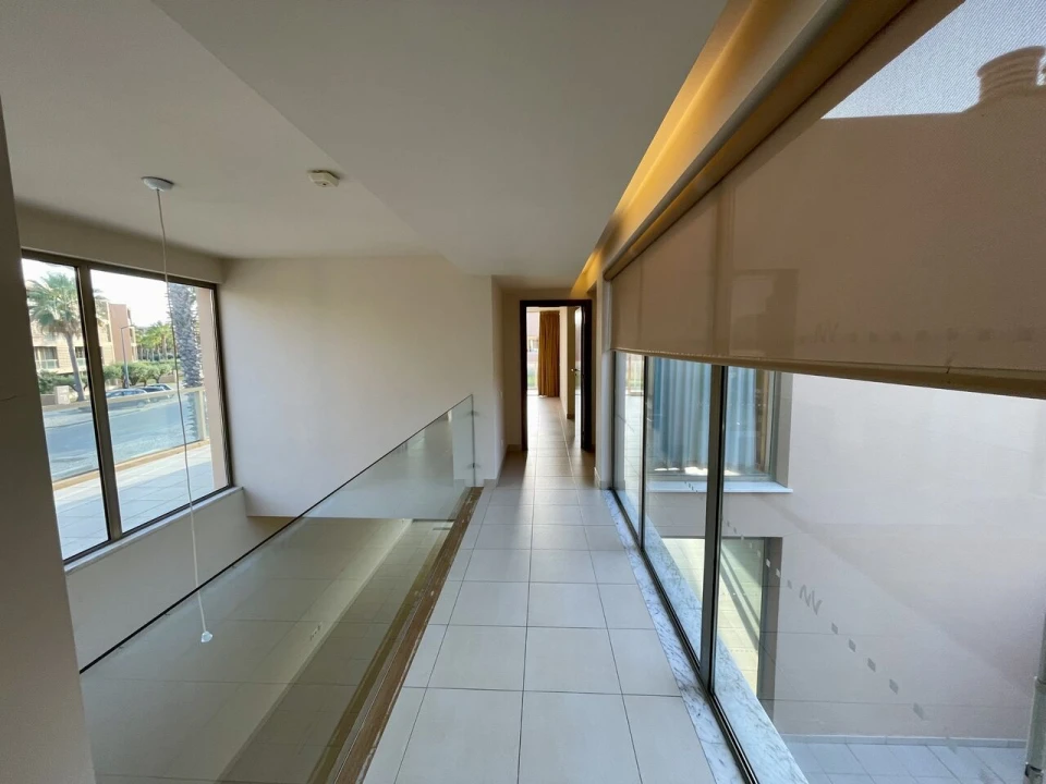 Moradia T4 para Venda em Guia Foto 15