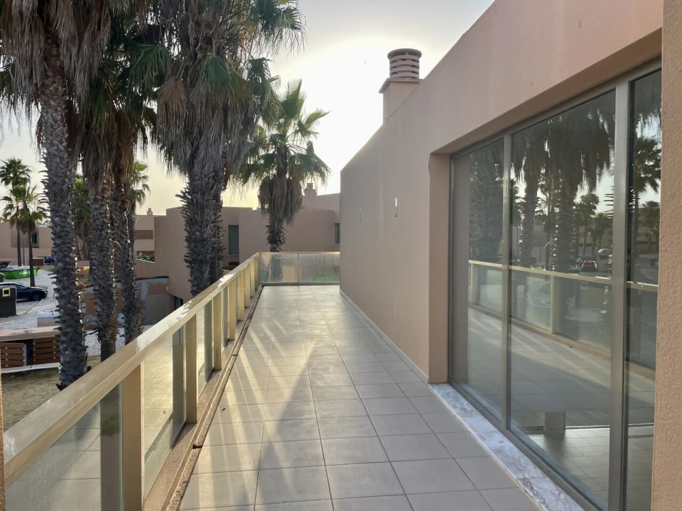 Moradia T4 para Venda em Guia Foto 18