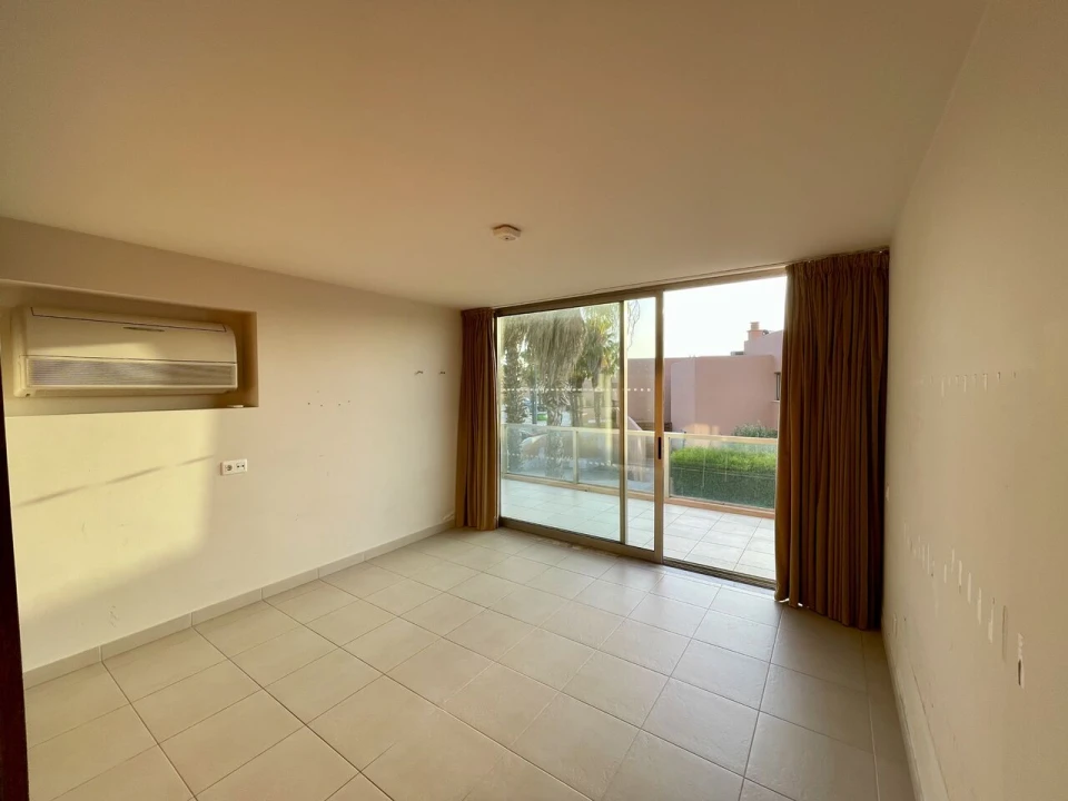 Moradia T4 para Venda em Guia Foto 27