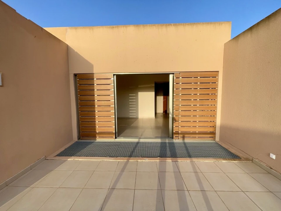 Moradia T4 para Venda em Guia Foto 30