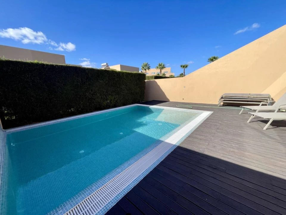 Moradia T4 para Venda em Guia Foto 34