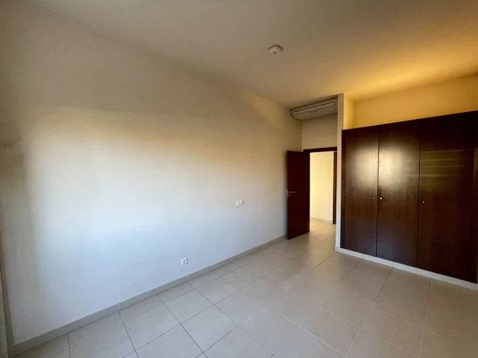 Moradia T4 para Venda em Guia Foto 17