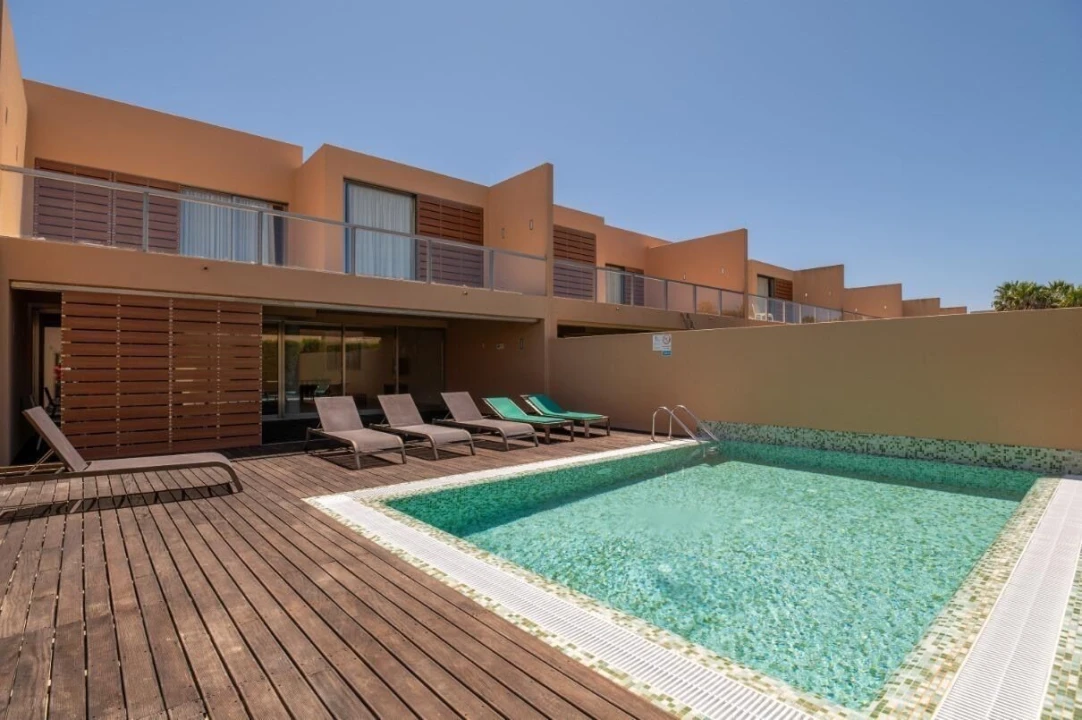 Moradia T3 para Venda em Guia Foto 24