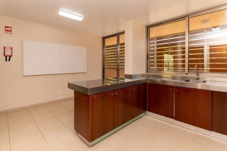 Moradia T3 para Venda em Guia Foto 13