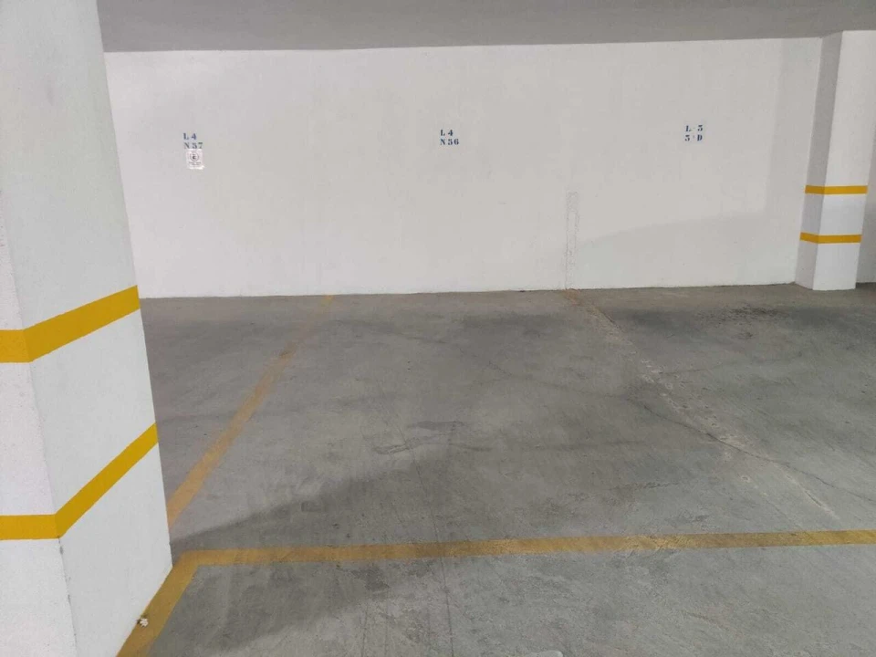 Garagem para Venda em Armação de Pera Foto 4