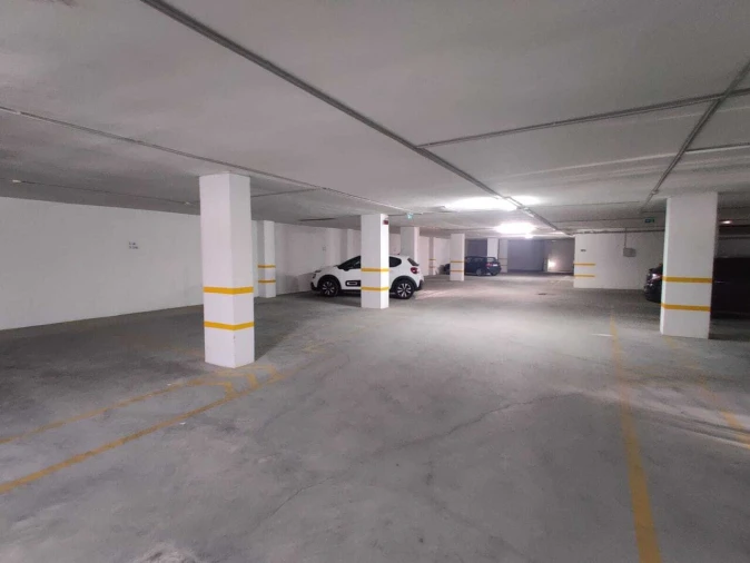 Garagem para Venda em Armação de Pera Foto 5