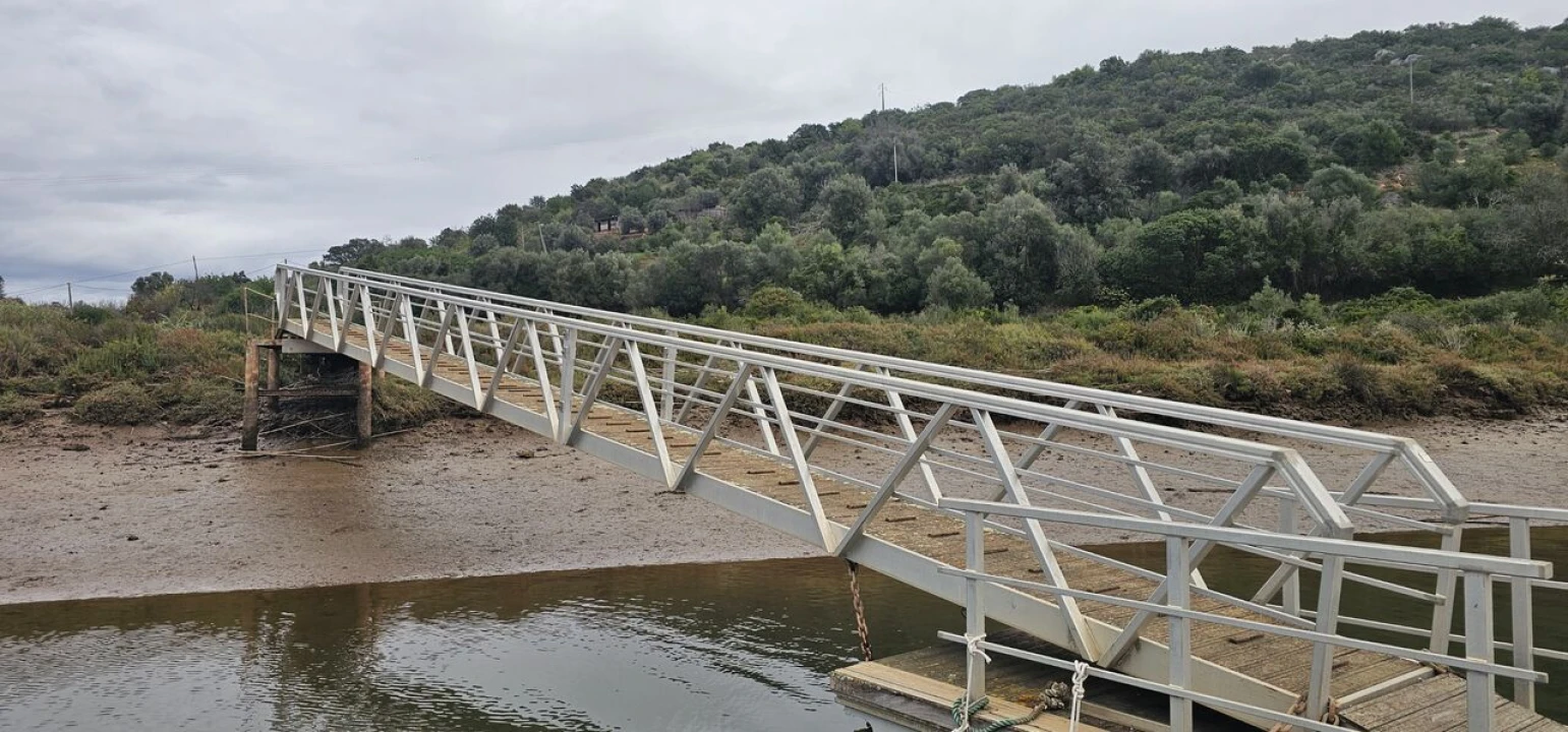 Terreno para Venda em Silves Foto 1