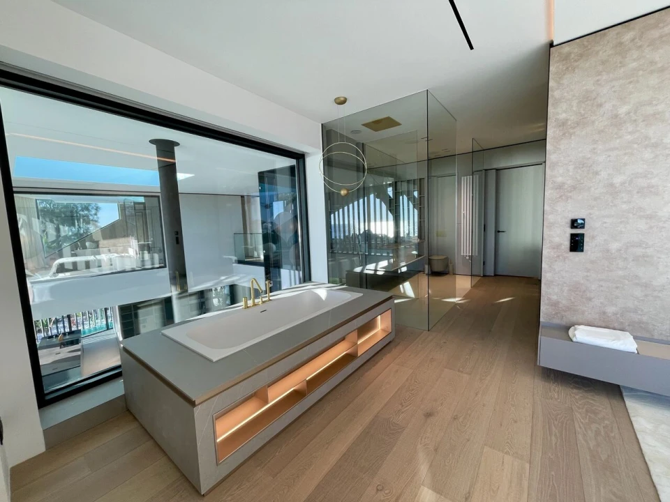 Moradia T7 para Venda em Guia Foto 13