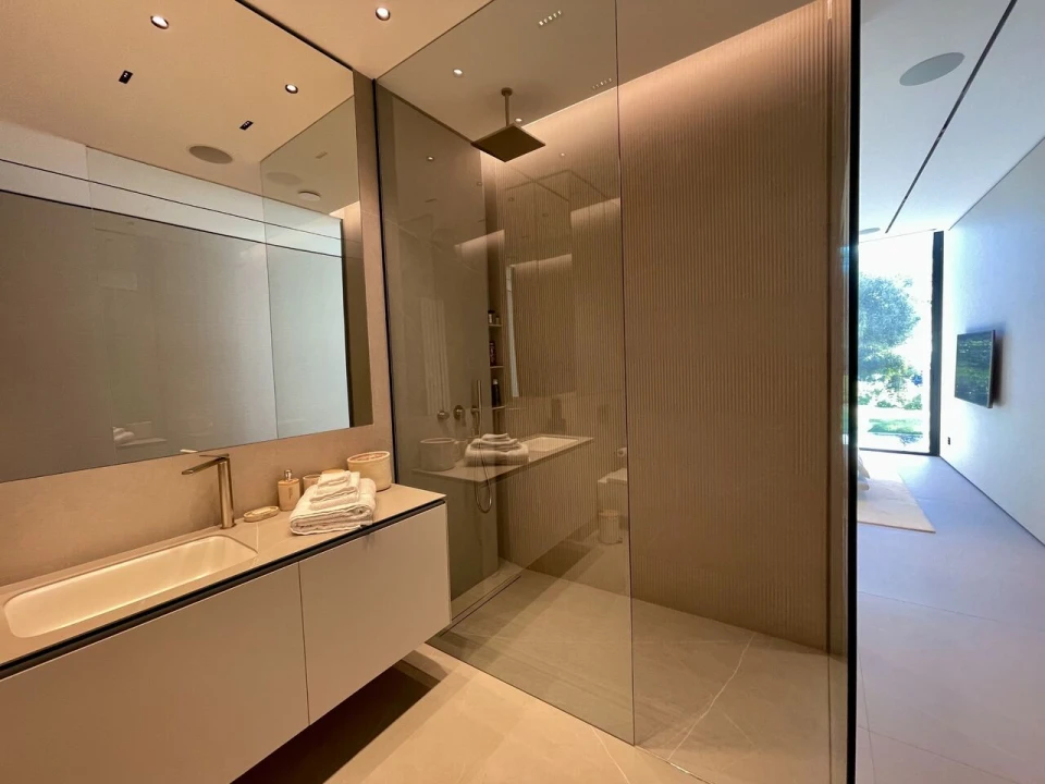 Moradia T7 para Venda em Guia Foto 19