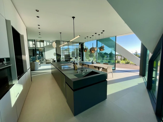 Moradia T7 para Venda em Guia Foto 7