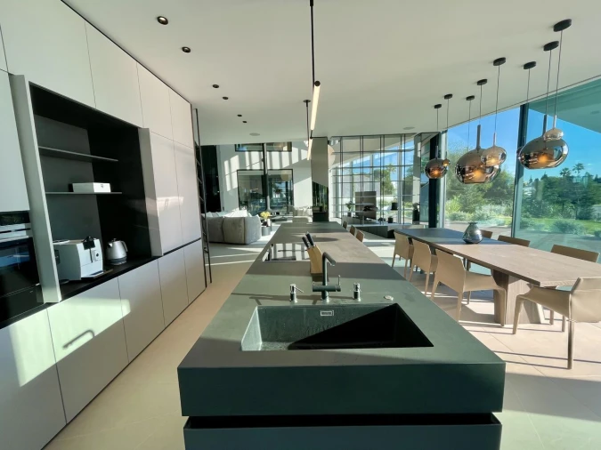 Moradia T7 para Venda em Guia Foto 6