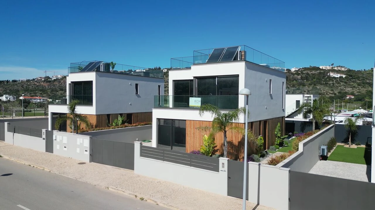Moradia T3 para Venda em Albufeira e Olhos de Água Foto 2