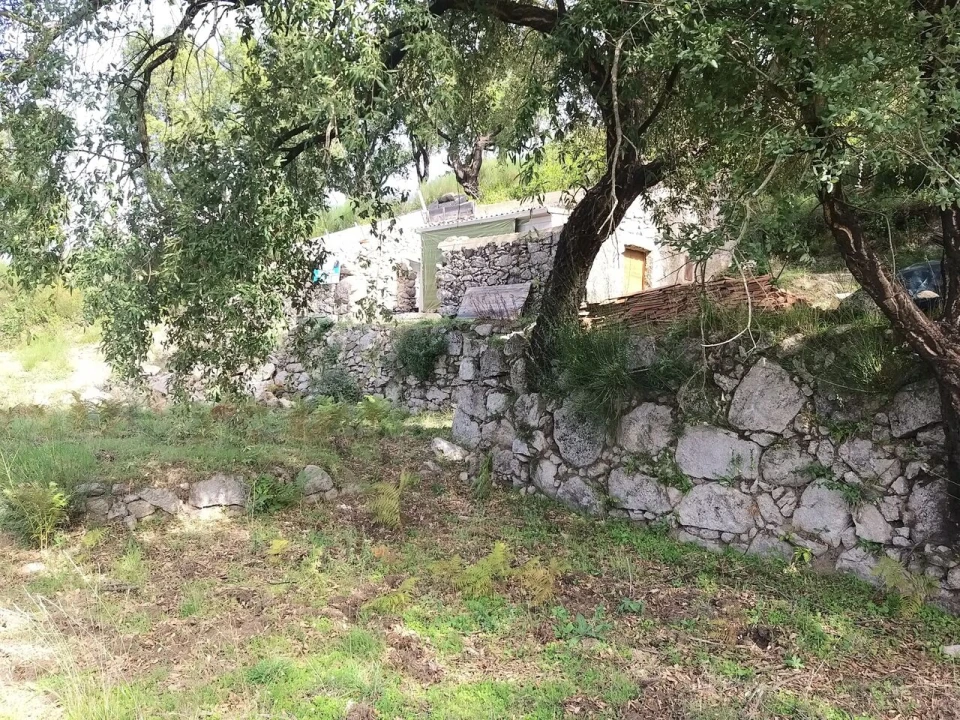 Moradia T1 para Venda em Monchique Foto 5