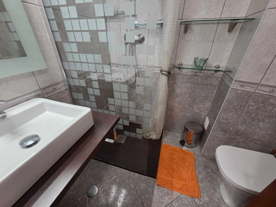 Apartamento T1 para Venda em Armação de Pera Foto 9