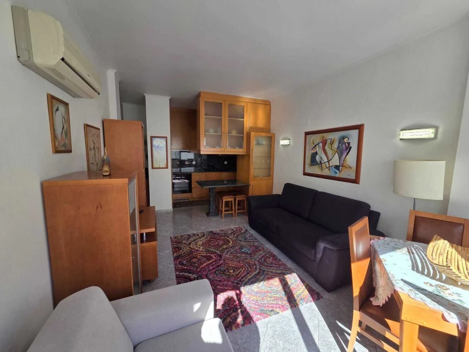 Apartamento T1 para Venda em Armação de Pera Foto 14