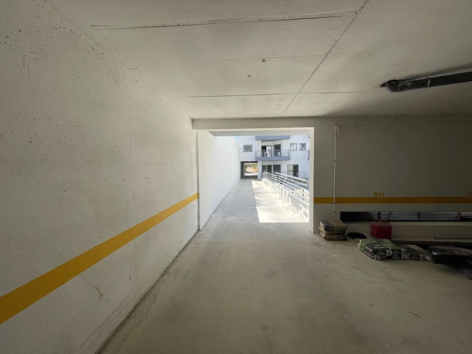 Apartamento T3 para Venda em Quelfes Foto 10