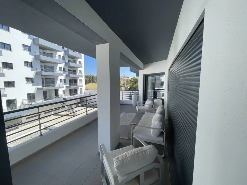 Apartamento T3 para Venda em Quelfes Foto 9