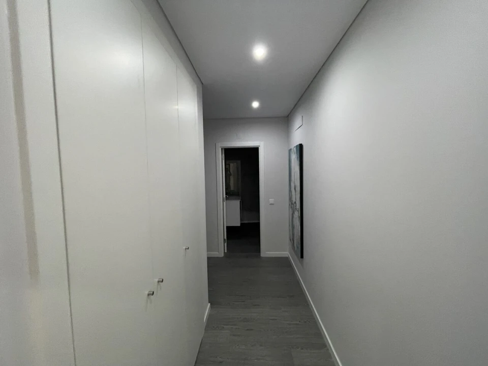Apartamento T3 para Venda em Quelfes Foto 6