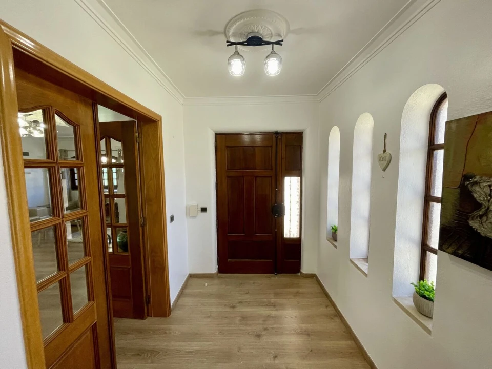 Moradia T4 para Venda em Guia Foto 9