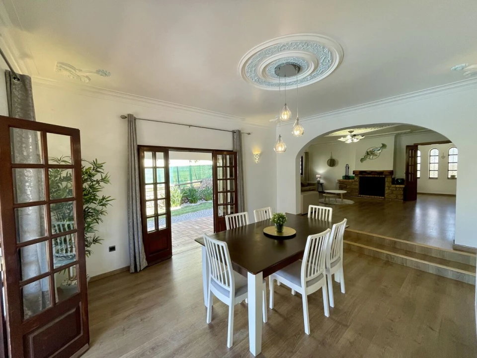 Moradia T4 para Venda em Guia Foto 15