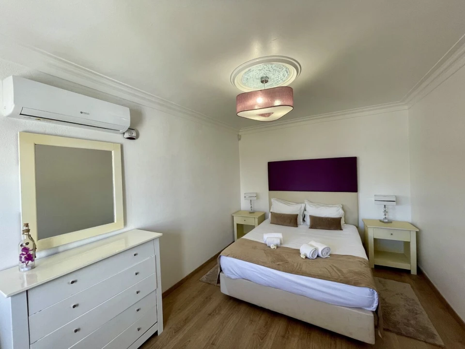 Moradia T4 para Venda em Guia Foto 22