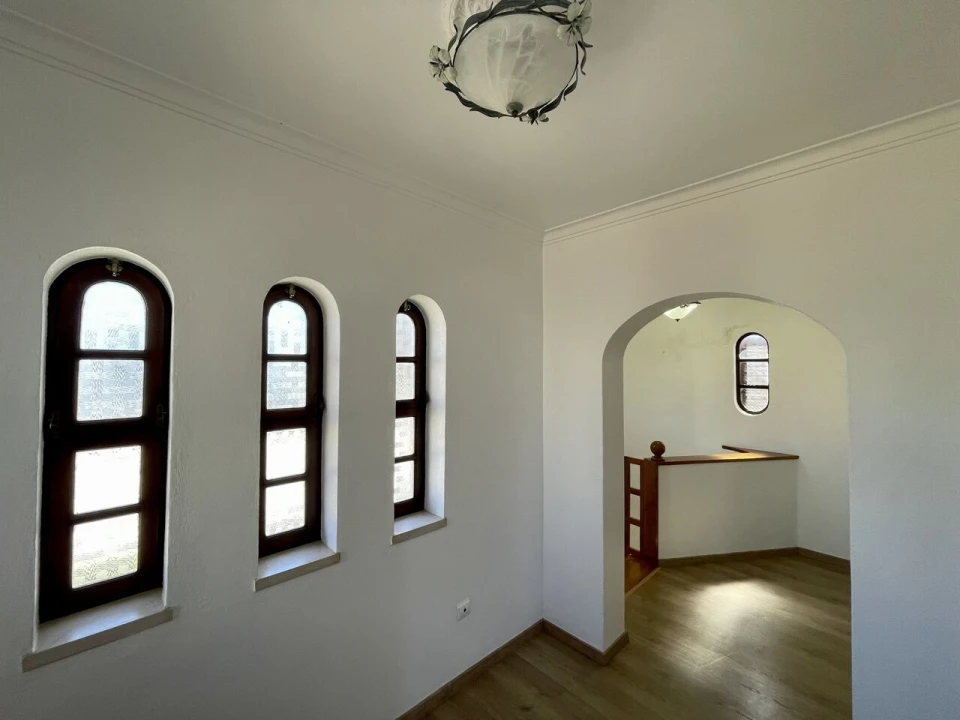 Moradia T4 para Venda em Guia Foto 26