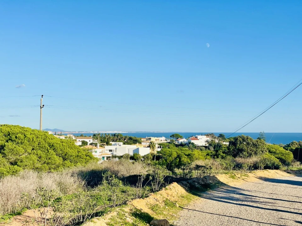 Terreno para Venda em Albufeira e Olhos de Água Foto 2