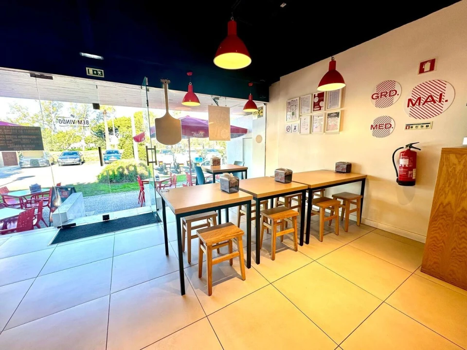 Loja para Venda em Quarteira Foto 1