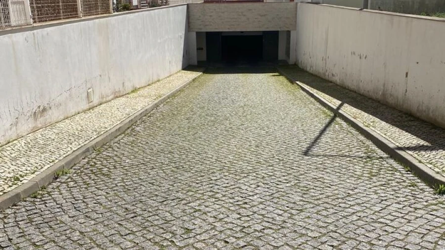 Garagem para Venda em Armação de Pera