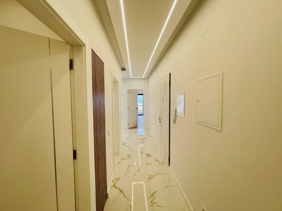Apartamento T3 para Venda em Quarteira Foto 4
