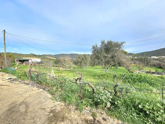 Moradia T3 para Venda em Ameixial Foto 22