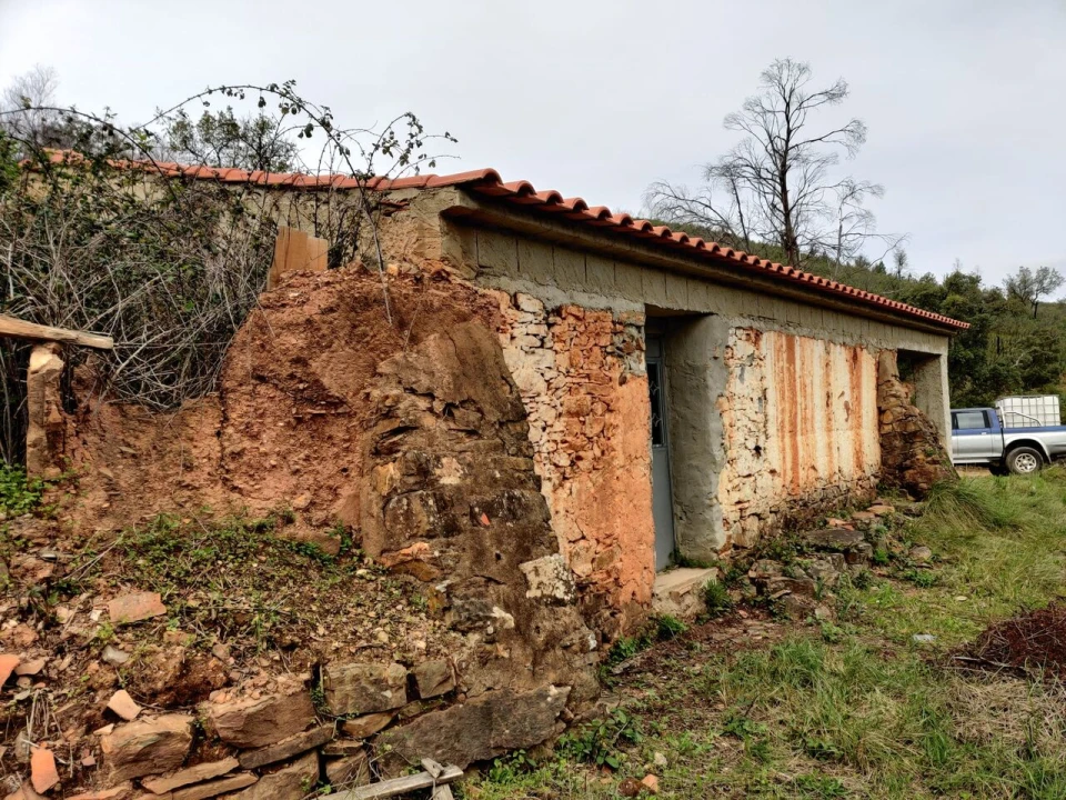 Moradia T2 para Venda em Alferce Foto 6