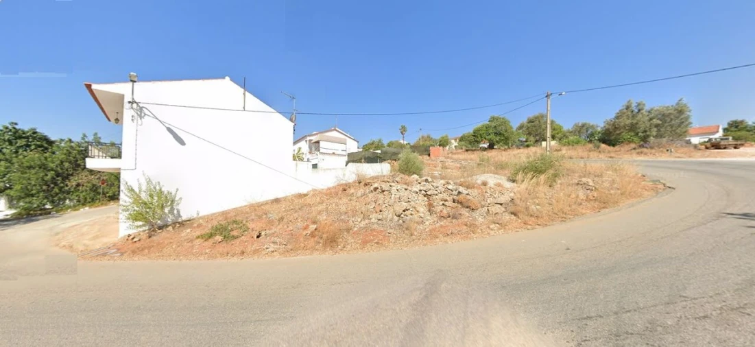 Terreno para Venda em Alcantarilha e Pêra