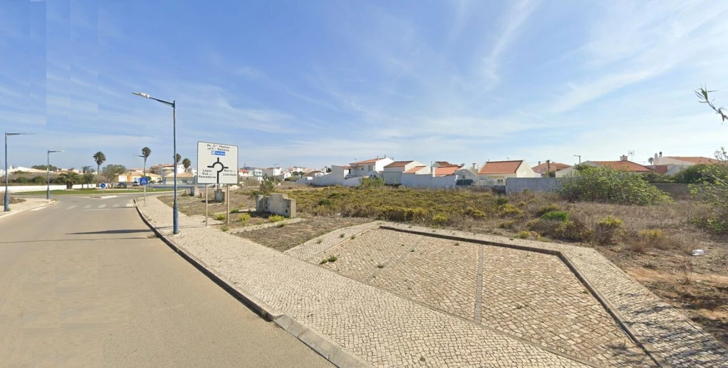 Terreno para Venda em Vila de Sagres Foto 2