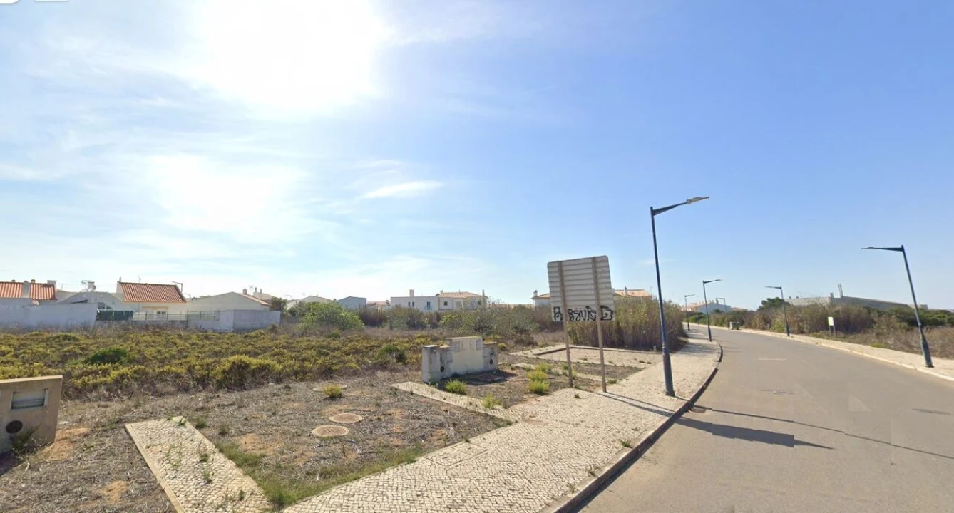 Terreno para Venda em Vila de Sagres Foto 4