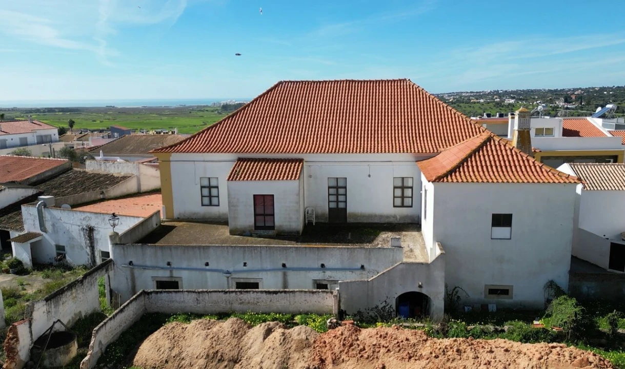 Moradia T24 para Venda em Alcantarilha e Pêra Foto 2