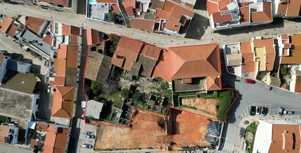 Moradia T24 para Venda em Alcantarilha e Pêra Foto 8